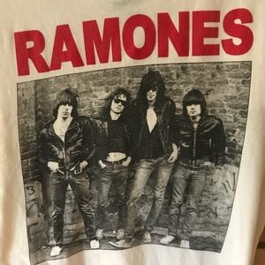 Ramones cutoff tee